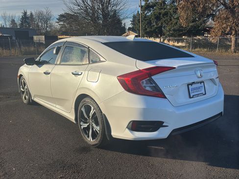 Used 2018 Honda Civic Touring image 33