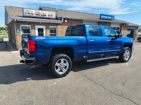 Used 2016 Chevrolet Silverado 2500 LTZ w/ LTZ Plus Package AWD/4WD image 5