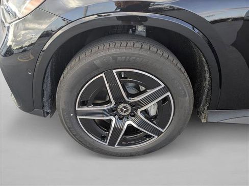 New 2026 Mercedes-Benz GLC 300 4MATIC image 9