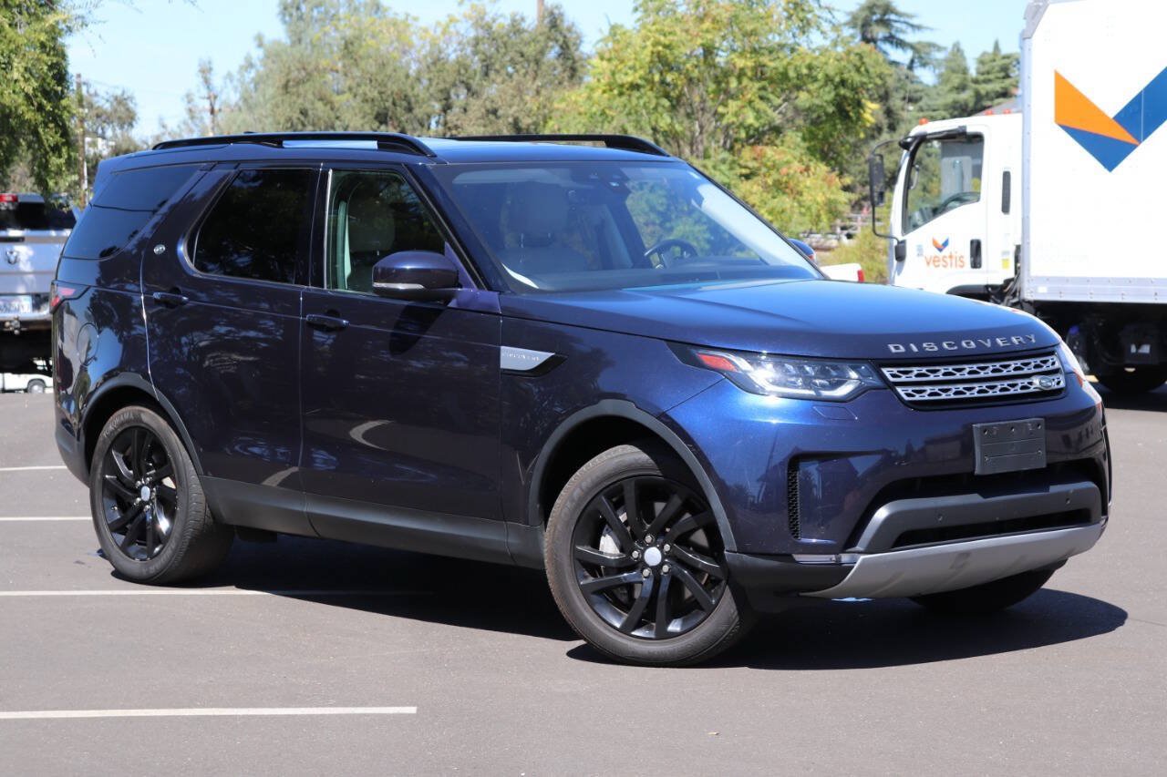Used 2018 Land Rover Discovery HSE AWD/4WD image 1