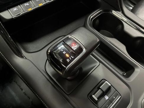 Used 2022 GMC Sierra 1500 AT4X image 24