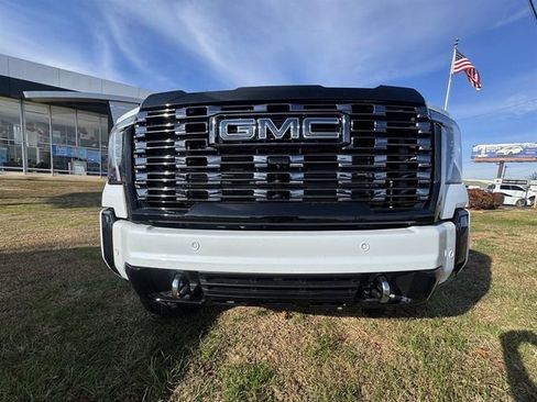 New 2026 GMC Sierra 2500 Denali Ultimate image 10