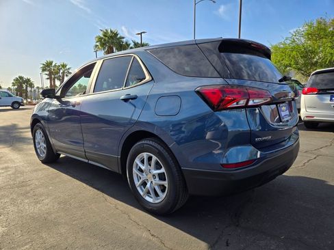 Used 2024 Chevrolet Equinox LS w/ LS Convenience Package FWD image 4