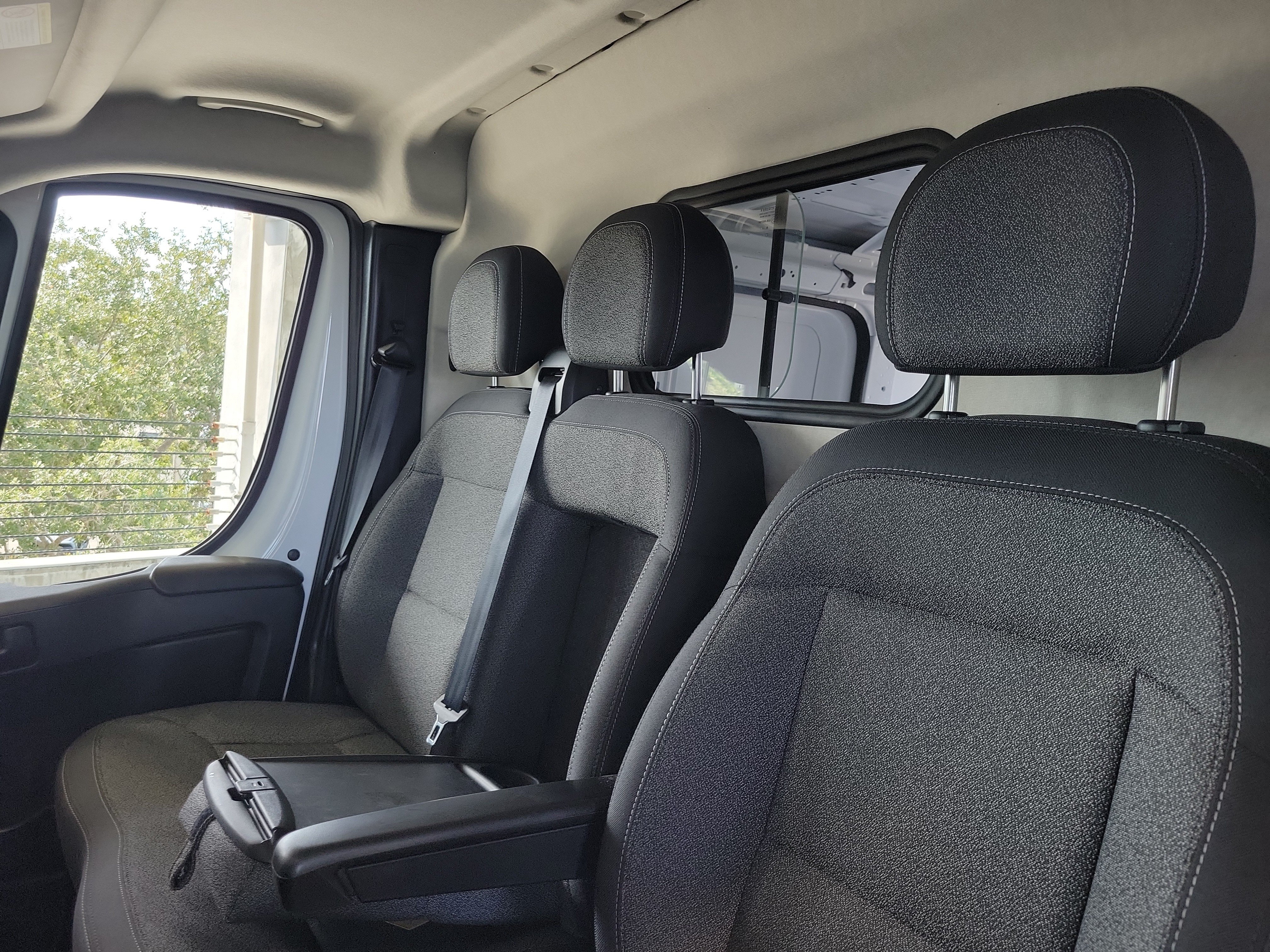 Used 2025 RAM ProMaster 1500 FWD image 14