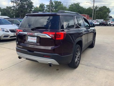 Used 2017 GMC Acadia SLT FWD image 9