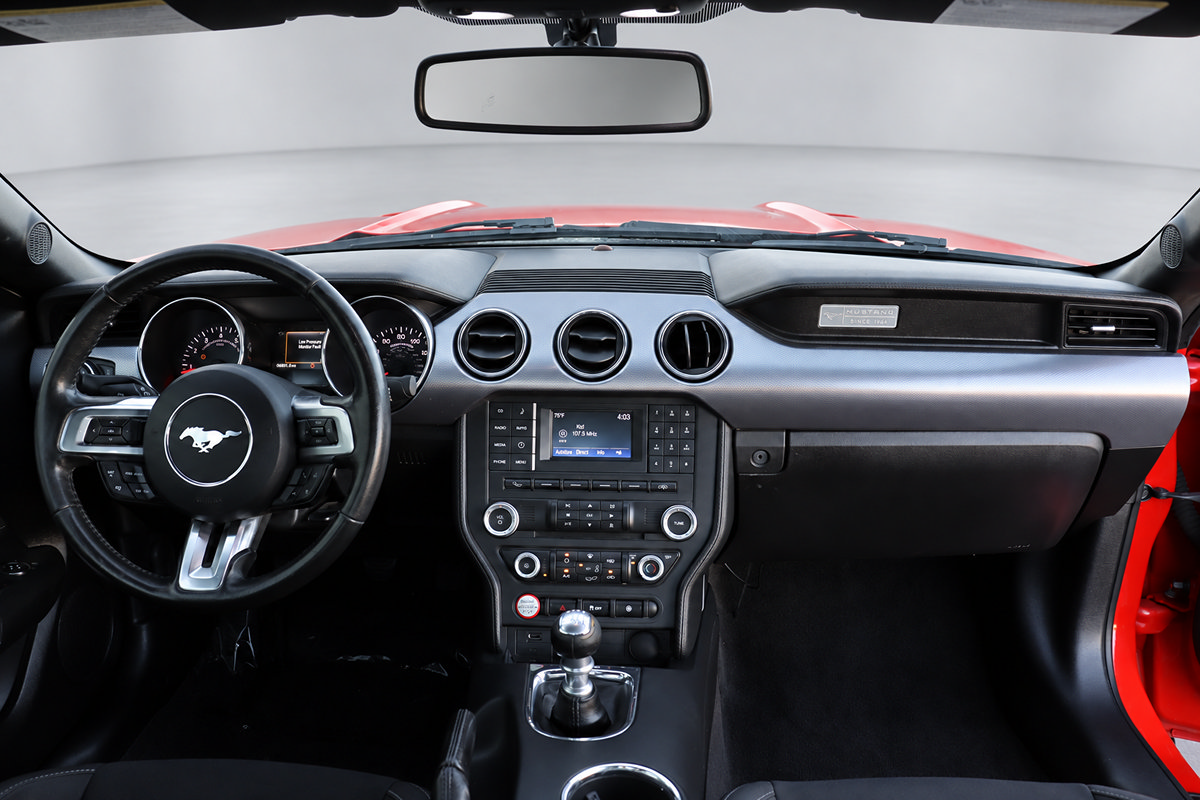 Used 2017 Ford Mustang GT RWD image 17