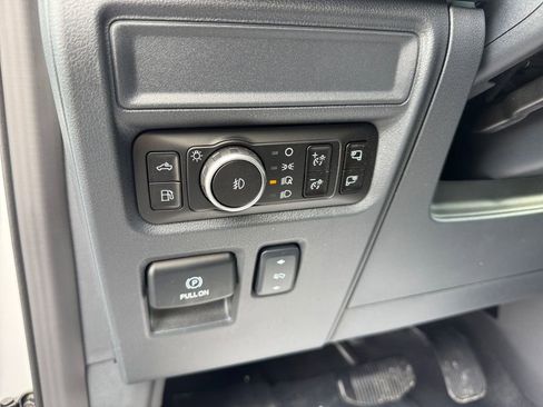 New 2025 Ford F150 Lariat w/ Equipment Group 501A Mid image 28