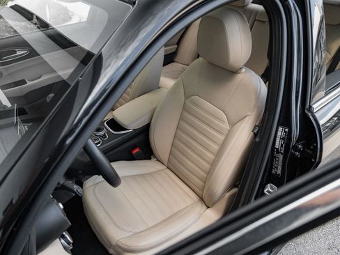 Used 2023 Alfa Romeo Giulia Lusso w/ Quick Order Package 22Z Lusso image 8