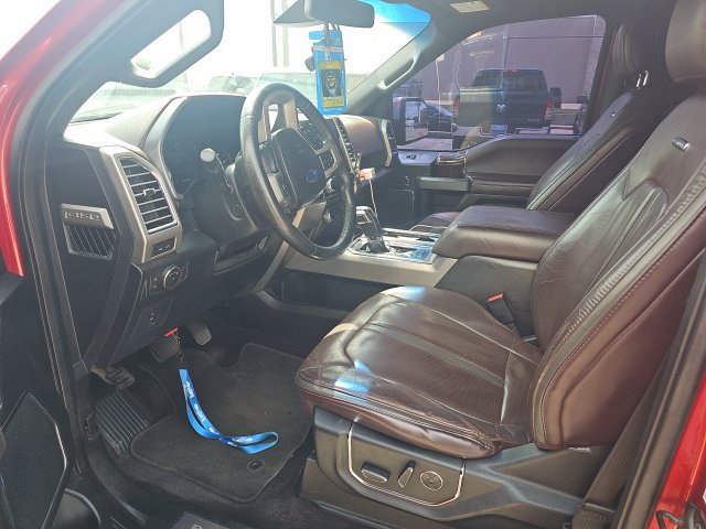 Used 2015 Ford F150 Platinum w/ Equipment Group 701A Luxury AWD/4WD image 3