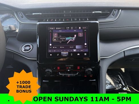 New 2025 Jeep Grand Cherokee L Altitude image 20