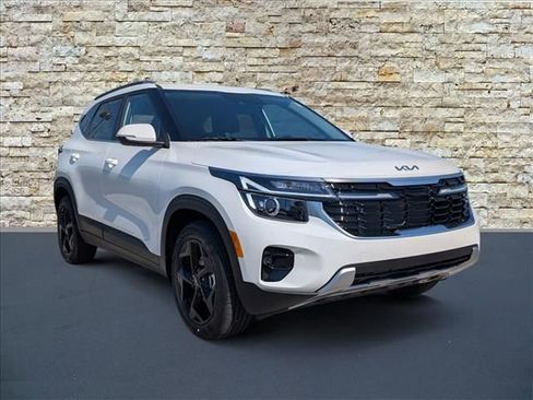 New 2026 Kia Seltos EX FWD image 2