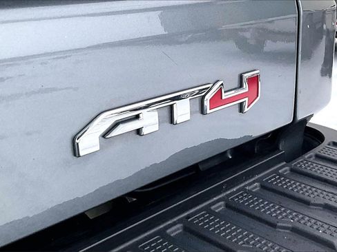 Used 2022 GMC Sierra 1500 AT4 w/ AT4 Premium Package image 8