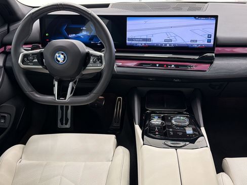 Certified 2024 BMW i5 eDrive40i w/ Executive Package RWD image 26
