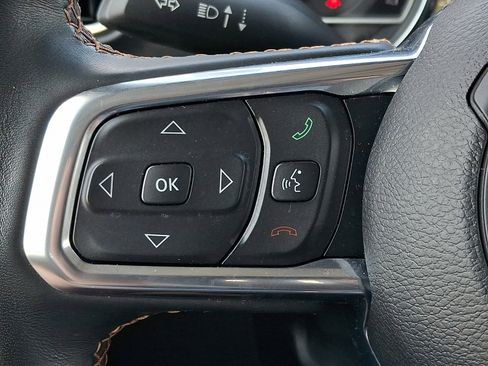 Certified 2021 Jeep Gladiator Overland AWD/4WD image 24