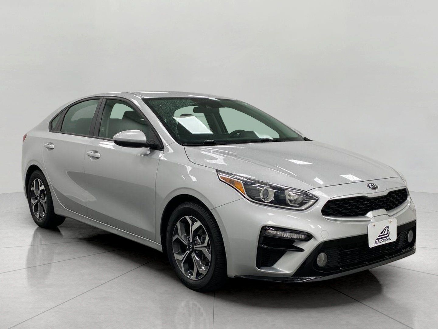 Used 2020 Kia Forte LXS FWD image 1