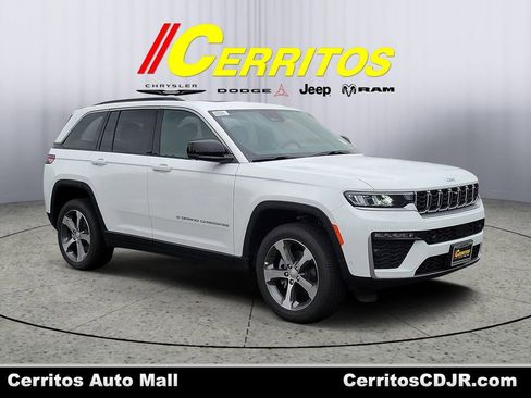 New 2026 Jeep Grand Cherokee Limited w/ Luxury Tech Group II RWD image 1