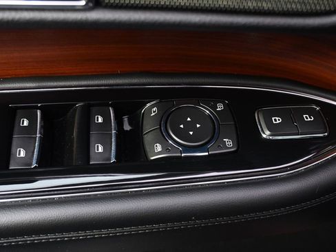 Used 2018 Lincoln Navigator Reserve w/ Technology Package image 23