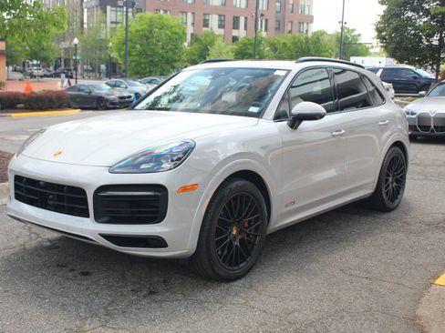 Used 2021 Porsche Cayenne GTS AWD/4WD image 4