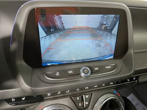 Used 2017 Chevrolet Camaro SS image 32