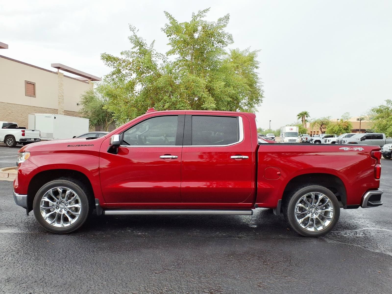 Used 2023 Chevrolet Silverado 1500 LTZ w/ LTZ Premium Package AWD/4WD image 10