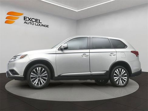 Used 2020 Mitsubishi Outlander SEL image 33