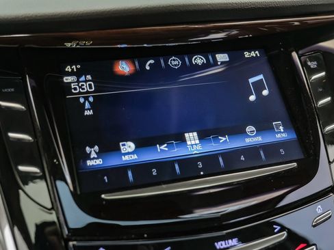 Used 2017 Cadillac Escalade ESV Luxury AWD/4WD image 32