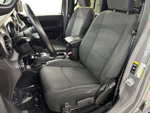 Used 2020 Jeep Gladiator Sport w/ Quick Order Package 24S image 17