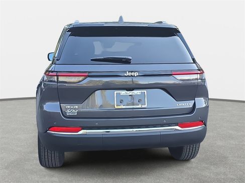 New 2025 Jeep Grand Cherokee Limited image 6