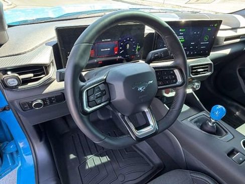 Used 2025 Ford Mustang GT RWD image 28