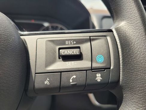 Certified 2023 Nissan Rogue SV FWD image 27
