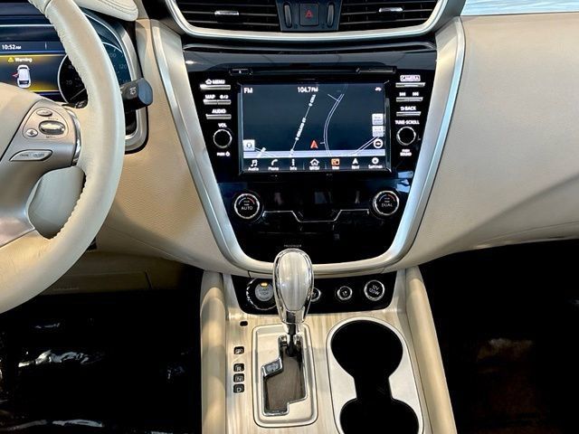 Used 2017 Nissan Murano Platinum w/ Platinum Technology Package AWD/4WD image 34