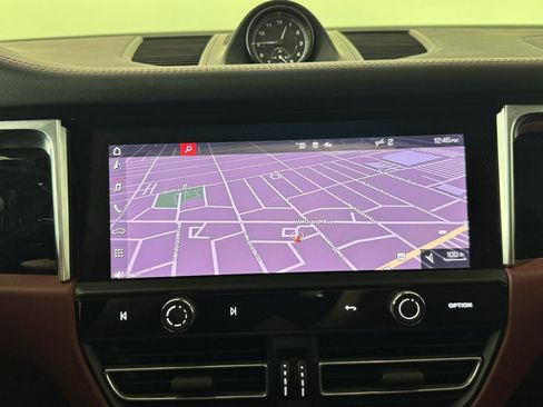 Used 2023 Porsche Macan S AWD/4WD image 21
