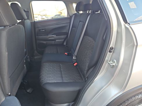 Used 2023 Mitsubishi Outlander Sport ES image 11