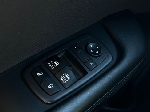 Used 2022 Dodge Challenger GT image 30