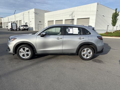 Used 2024 Honda HR-V LX image 6
