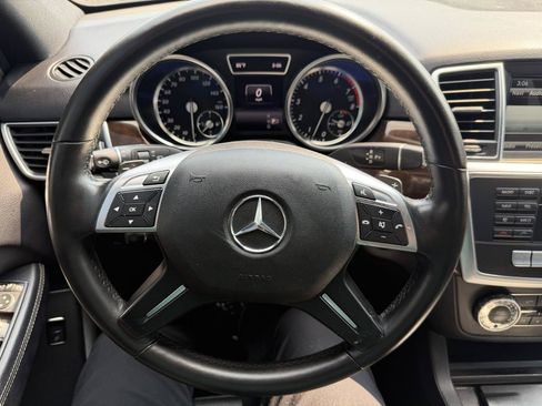Used 2015 Mercedes-Benz ML 350 4MATIC image 25