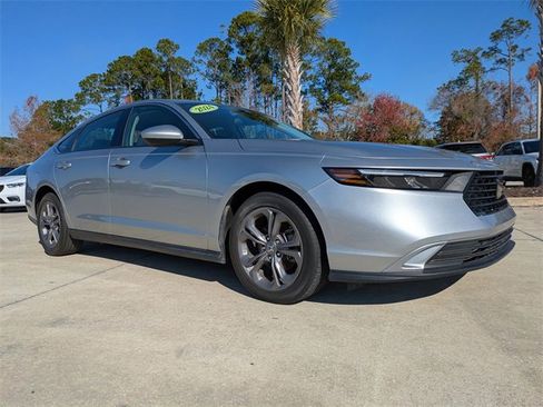 Used 2024 Honda Accord EX image 2