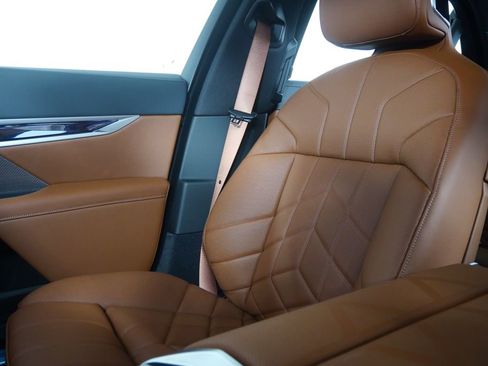 New 2026 BMW i7 xDrive60 w/ Executive Package AWD/4WD image 25