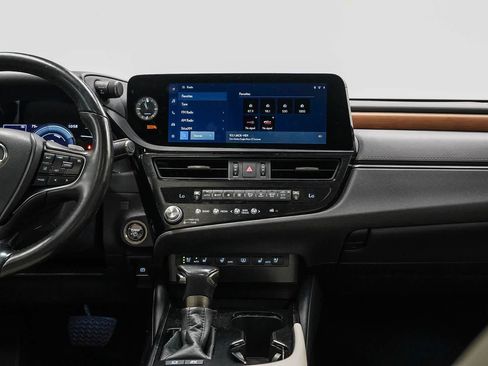 Used 2024 Lexus ES 300h w/ Premium Package FWD image 13