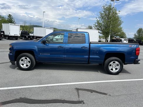 Used 2018 Chevrolet Silverado 1500 LT w/ All Star Edition AWD/4WD image 4