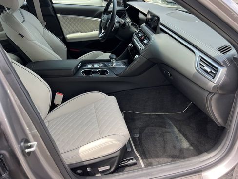 Used 2025 Genesis G70 3.3T Advanced w/ Sport Prestige Package RWD image 11