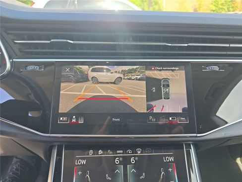 Used 2023 Audi Q8 Prestige AWD/4WD image 26