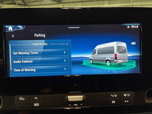 Used 2025 Mercedes-Benz Sprinter 2500 image 28