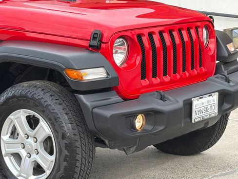 Used 2020 Jeep Wrangler Unlimited Sport S AWD/4WD image 2