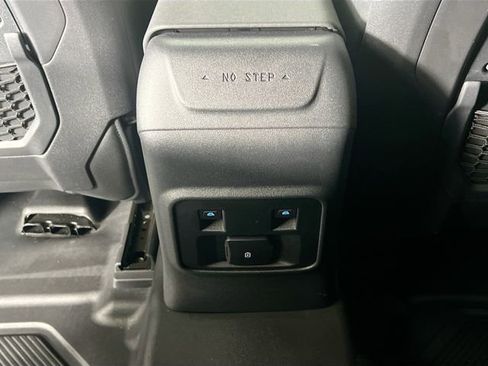 Used 2024 Ford Bronco Black Diamond AWD/4WD image 22