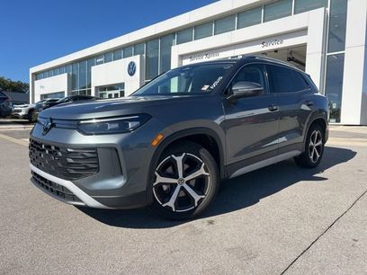 New 2025 Volkswagen Tiguan SE