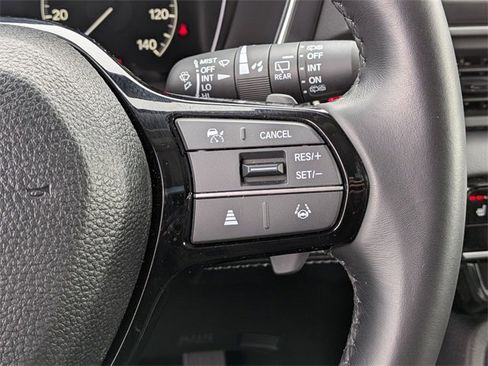 Certified 2025 Honda Pilot Touring image 20