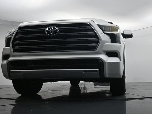Used 2023 Toyota Sequoia Limited w/ TRD Off-Road Package AWD/4WD image 19