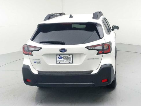 New 2025 Subaru Outback Premium image 9