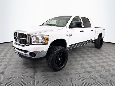 Used 2008 Dodge Ram 2500 Truck SXT w/ Protection Group AWD/4WD image 3